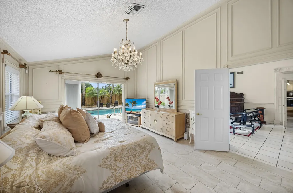 5597 Descartes Circle Boynton Beach FL 33472