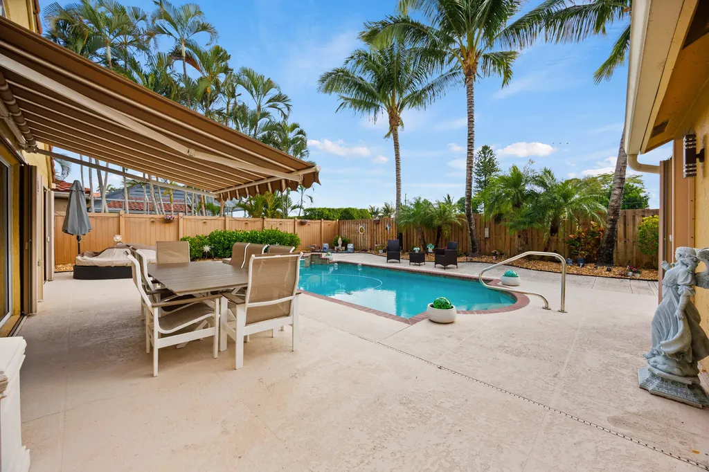 5597 Descartes Circle Boynton Beach FL 33472