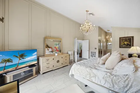 5597 Descartes Circle Boynton Beach FL 33472