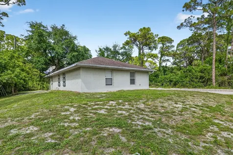 925 SW 11th Street Street SW Vero Beach FL 32962