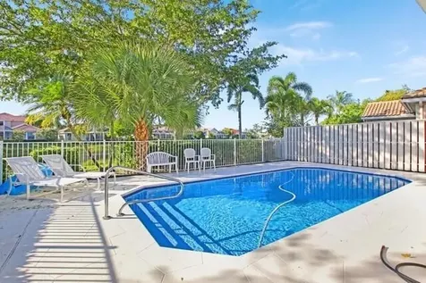 714 Pinehurst Way Palm Beach Gardens FL 33418