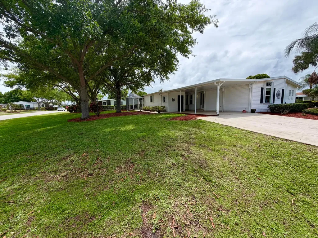 3717 Fetterbush Court Port St Lucie FL 34952