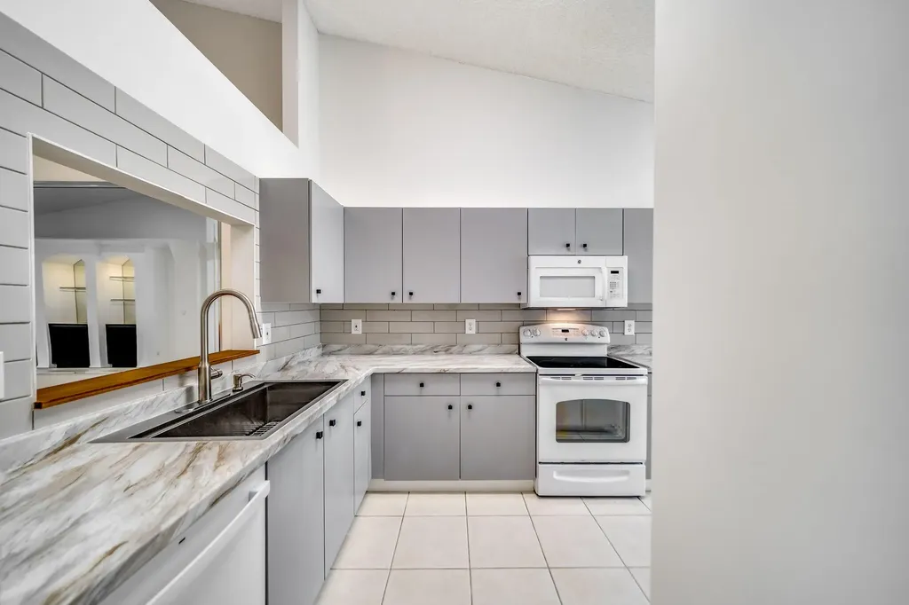 6168 Caladium Road Delray Beach FL 33484