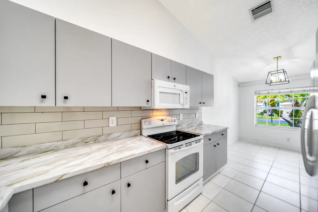 6168 Caladium Road Delray Beach FL 33484