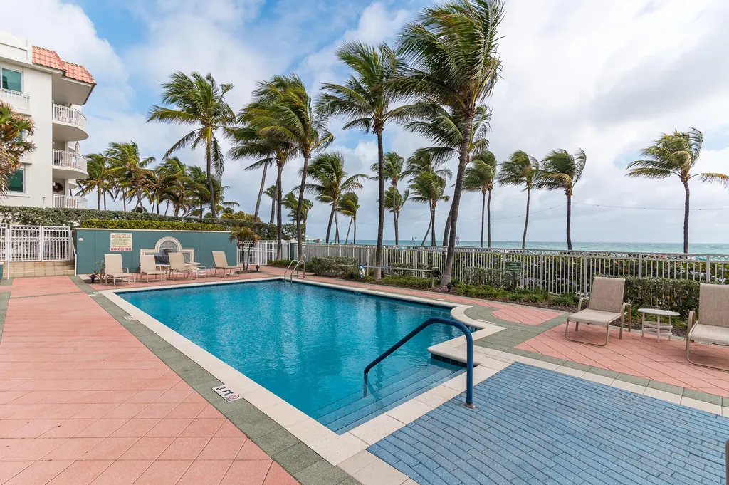 2051 SE 3rd Street Deerfield Beach FL 33441