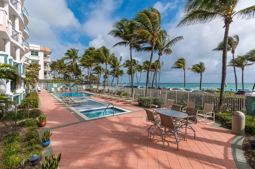 2051 SE 3rd Street Deerfield Beach FL 33441