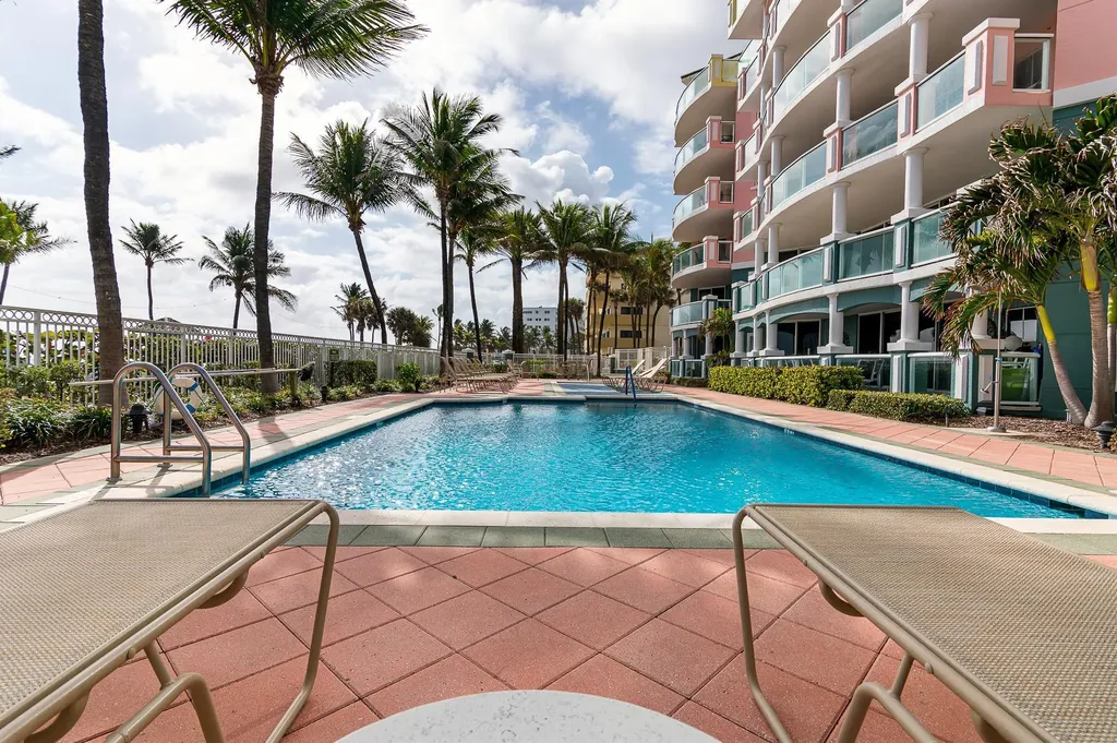 2051 SE 3rd Street Deerfield Beach FL 33441