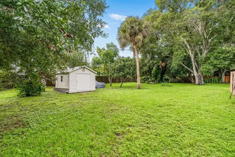 4153 1st Street SW Vero Beach FL 32968