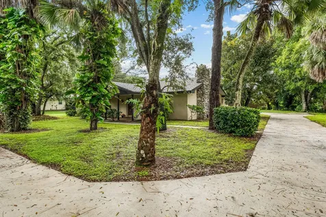4153 1st Street SW Vero Beach FL 32968