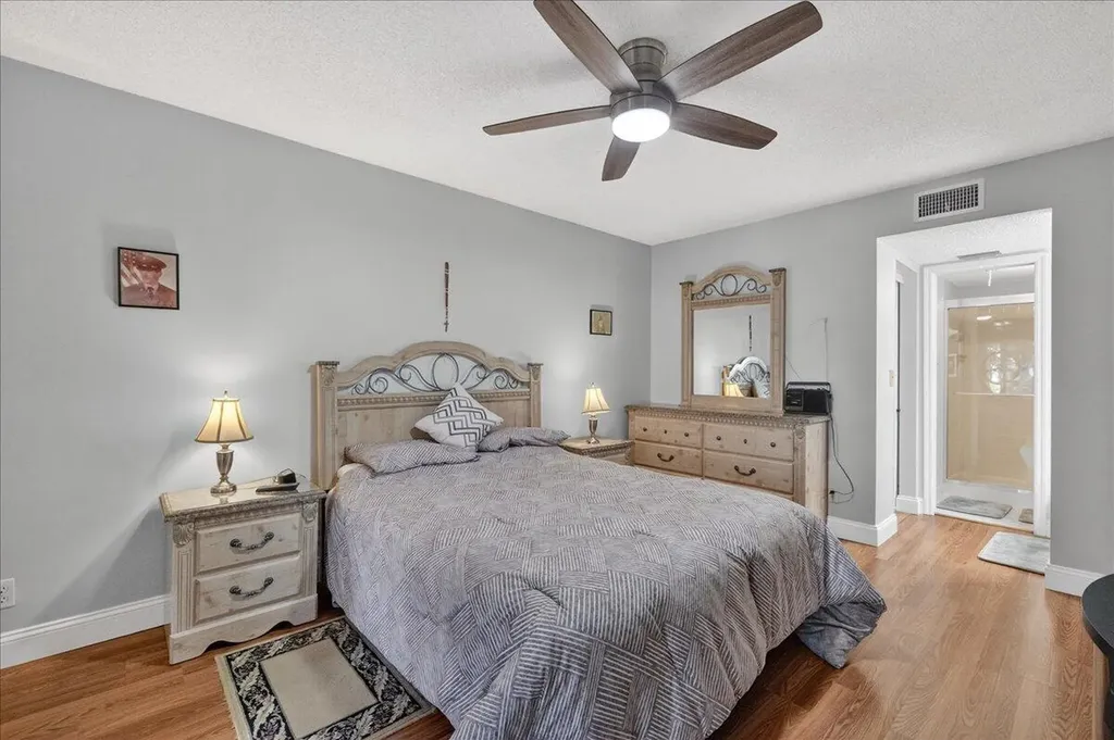 7633 Tahiti Lane Lake Worth FL 33467