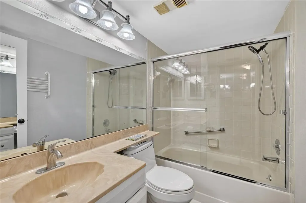 7633 Tahiti Lane Lake Worth FL 33467