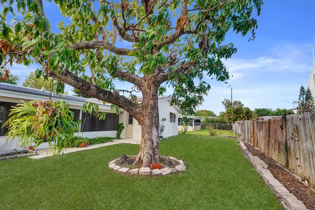 5480 NE 22nd Avenue Fort Lauderdale FL 33308