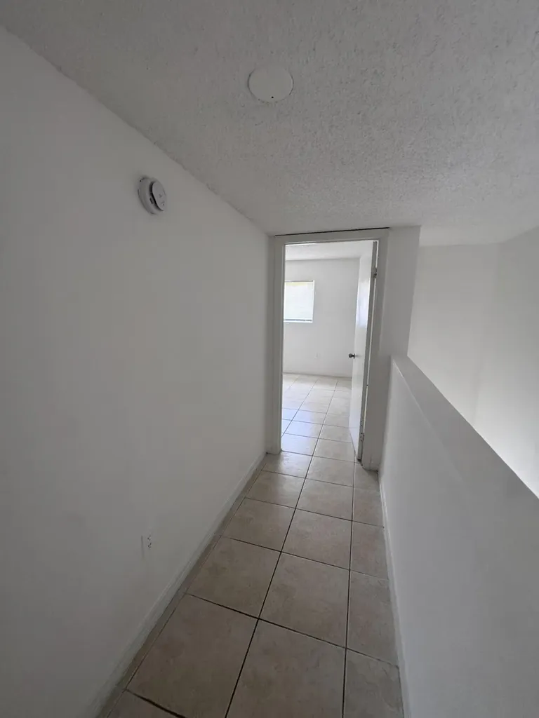 417 E Palm Circle Circle E Pembroke Pines FL 33025