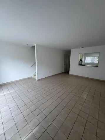 417 E Palm Circle Circle E Pembroke Pines FL 33025