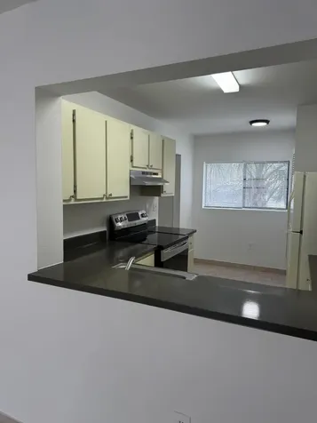 417 E Palm Circle Circle E Pembroke Pines FL 33025