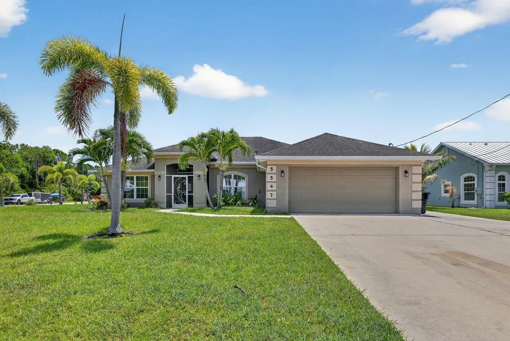 5547 NW Cordrey Street Port St Lucie FL 34986
