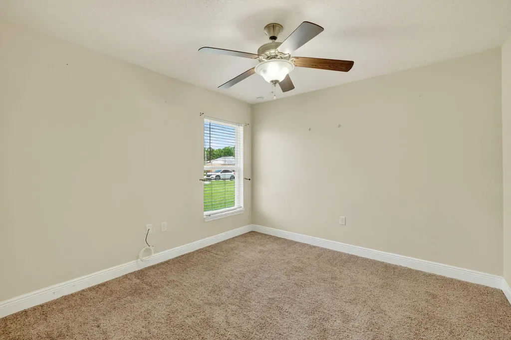 5547 NW Cordrey Street Port St Lucie FL 34986