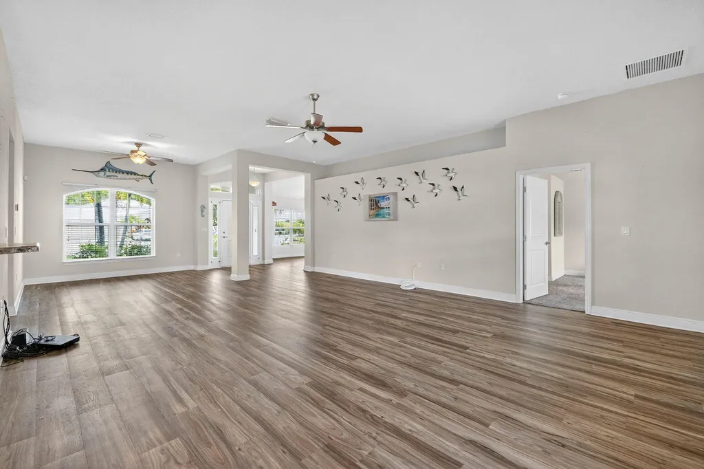 5547 NW Cordrey Street Port St Lucie FL 34986