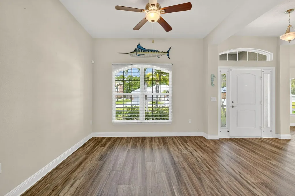 5547 NW Cordrey Street Port St Lucie FL 34986