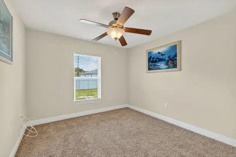 5547 NW Cordrey Street Port St Lucie FL 34986