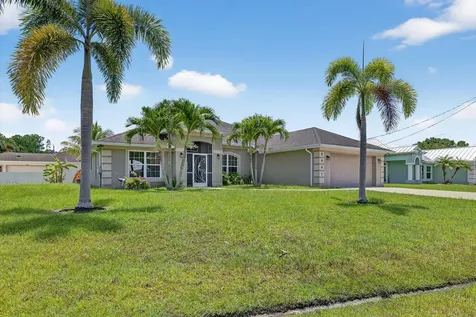 5547 NW Cordrey Street Port St Lucie FL 34986