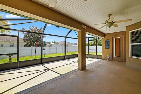 5547 NW Cordrey Street Port St Lucie FL 34986
