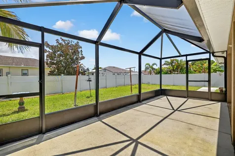 5547 NW Cordrey Street Port St Lucie FL 34986
