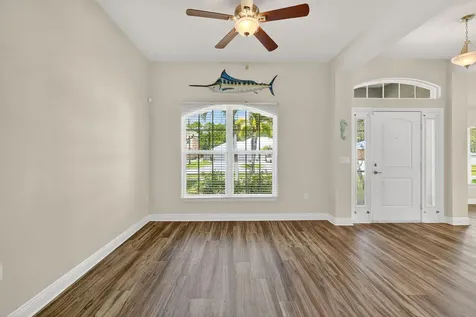 5547 NW Cordrey Street Port St Lucie FL 34986