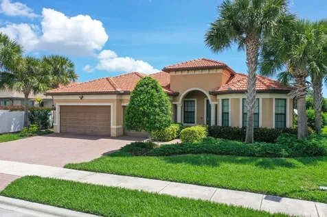 301 SE Huntington Circle Port St Lucie FL 34984
