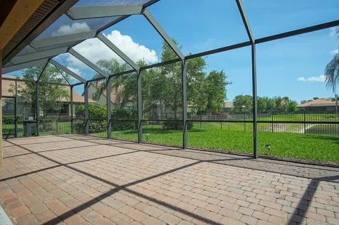 301 SE Huntington Circle Port St Lucie FL 34984
