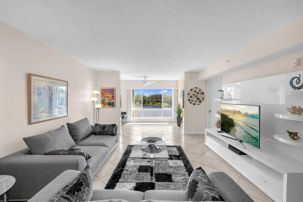 5842 Crystal Shores Drive Boynton Beach FL 33437