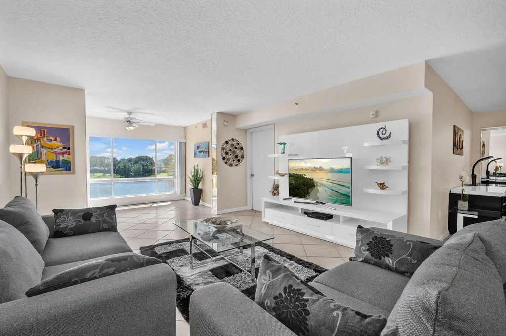 5842 Crystal Shores Drive Boynton Beach FL 33437
