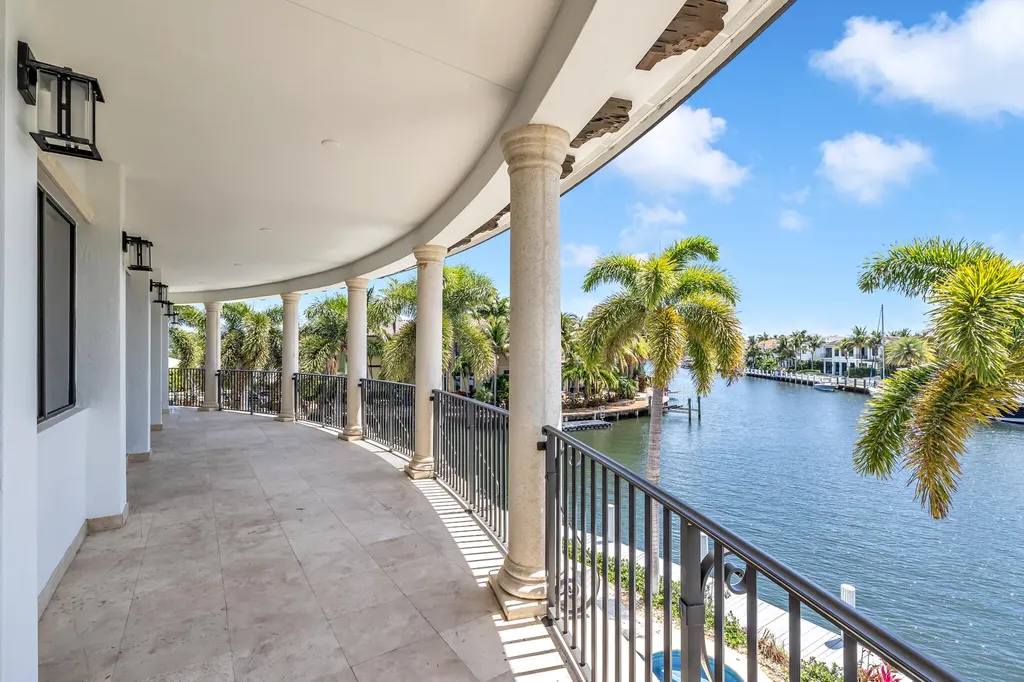 3700 NE 28th Avenue Lighthouse Point FL 33064