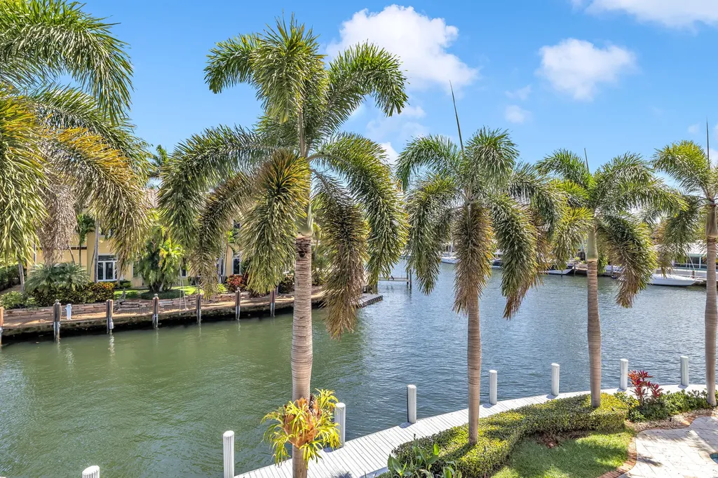 3700 NE 28th Avenue Lighthouse Point FL 33064