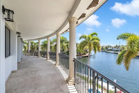 3700 NE 28th Avenue Lighthouse Point FL 33064