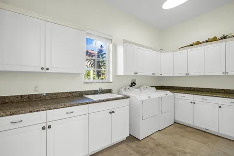 3700 NE 28th Avenue Lighthouse Point FL 33064