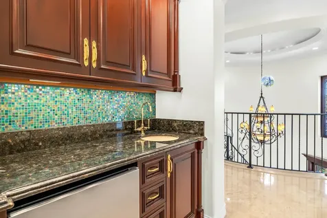 3700 NE 28th Avenue Lighthouse Point FL 33064