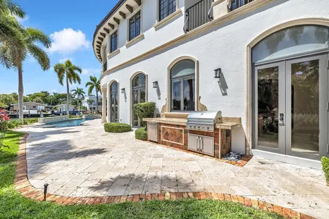 3700 NE 28th Avenue Lighthouse Point FL 33064