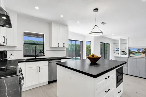 10650 Paris Street Cooper City FL 33026