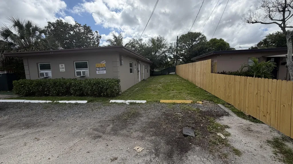 911 NW 12th Avenue Fort Lauderdale FL 33311