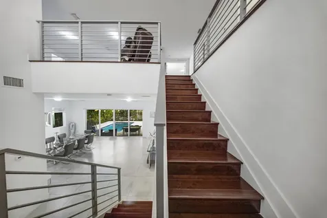 10081 NW 75th Terrace Doral FL 33178