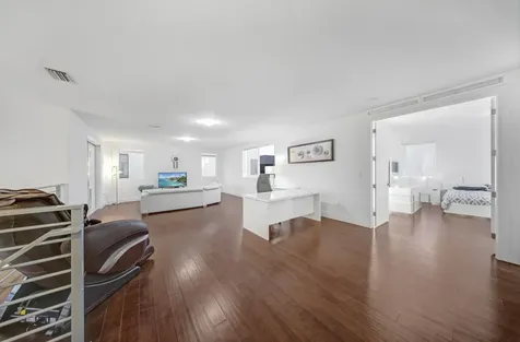 10081 NW 75th Terrace Doral FL 33178
