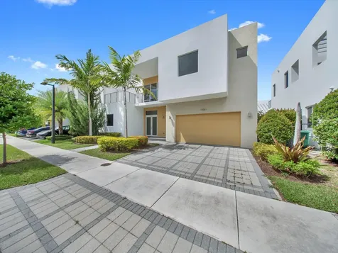 10081 NW 75th Terrace Doral FL 33178