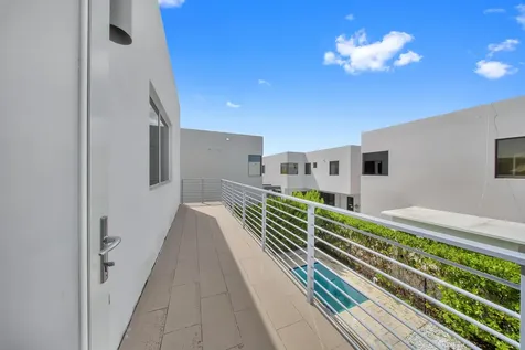 10081 NW 75th Terrace Doral FL 33178