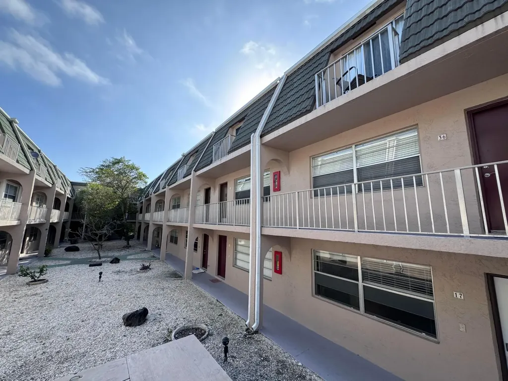 1100 SE 4th Avenue Deerfield Beach FL 33441