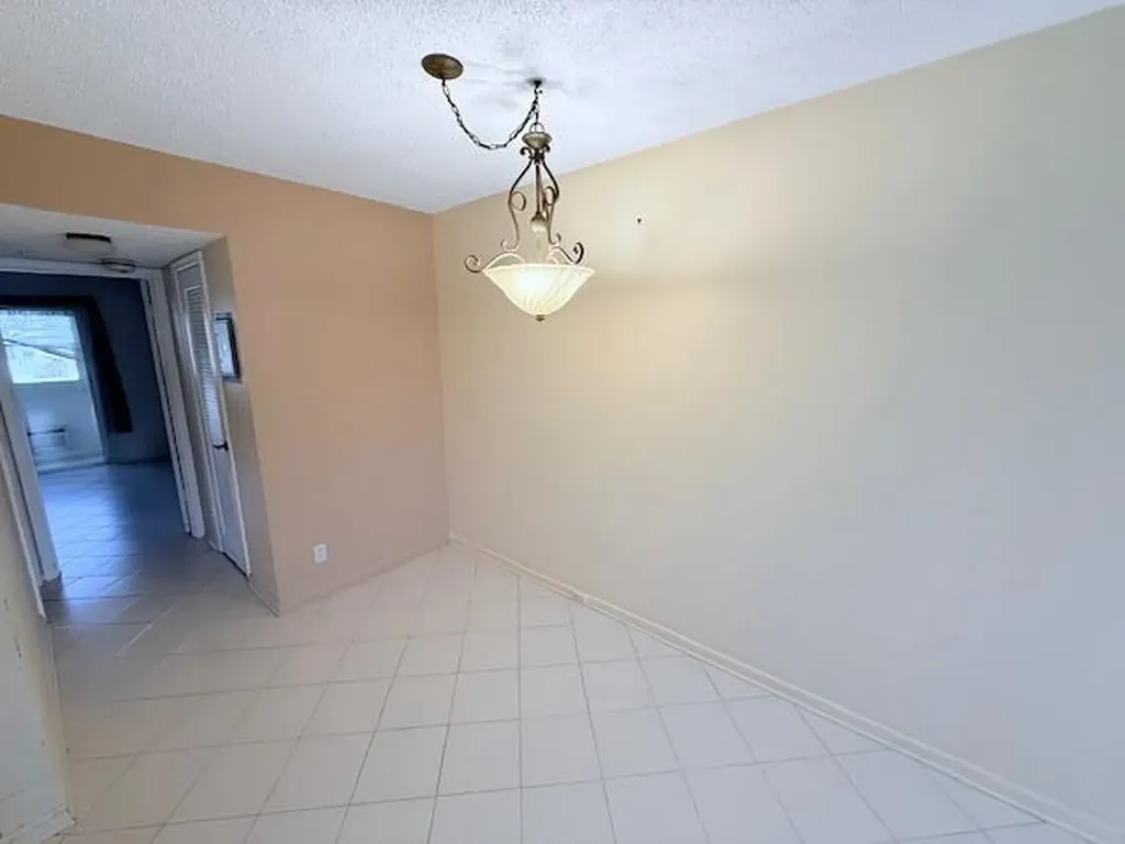 402 Markham S Deerfield Beach FL 33442