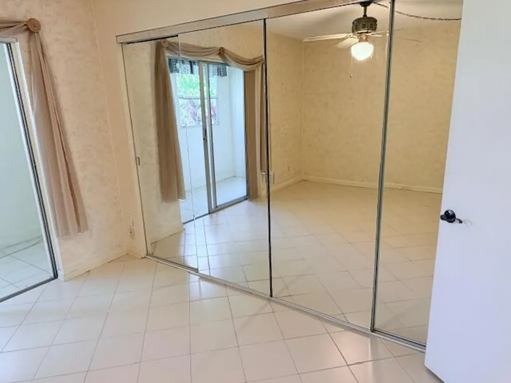 402 Markham S Deerfield Beach FL 33442