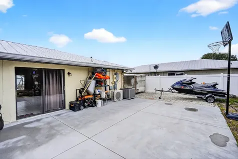 2289 SE Carnation Road Port St Lucie FL 34952
