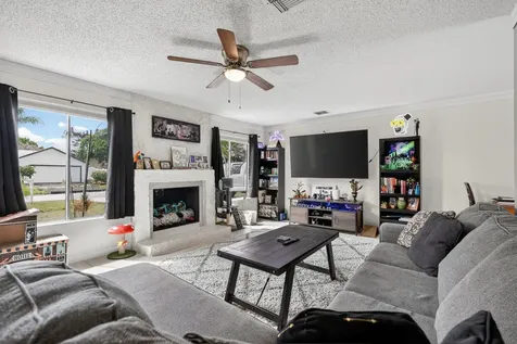 2289 SE Carnation Road Port St Lucie FL 34952