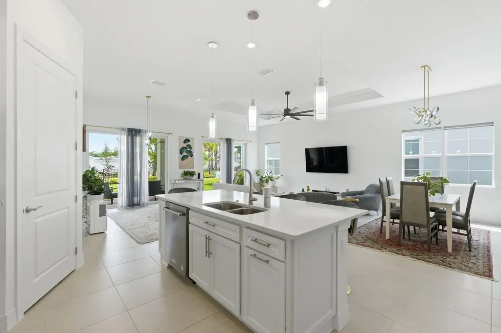 10550 Northbrook Circle Palm Beach Gardens FL 33412